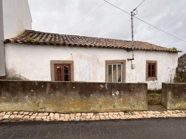 Casa venda em Olho Marinho, Óbidos