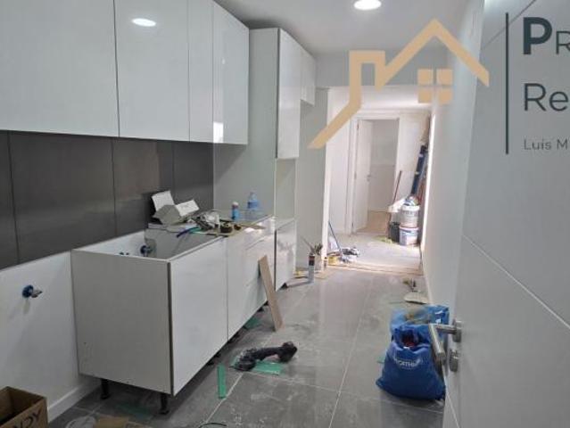 Apartamento venda em Buraca, Amadora