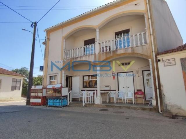 Casa venda em Cadaval, Vermelha