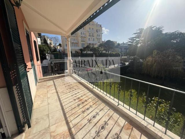 Apartamento alugar em Santo António do Estoril, Cascais