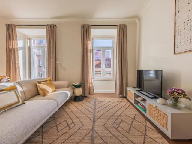 Apartamento alugar em Santo António, Lisboa