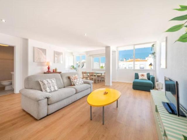 Apartamento alugar em Santo António da Caparica, Almada