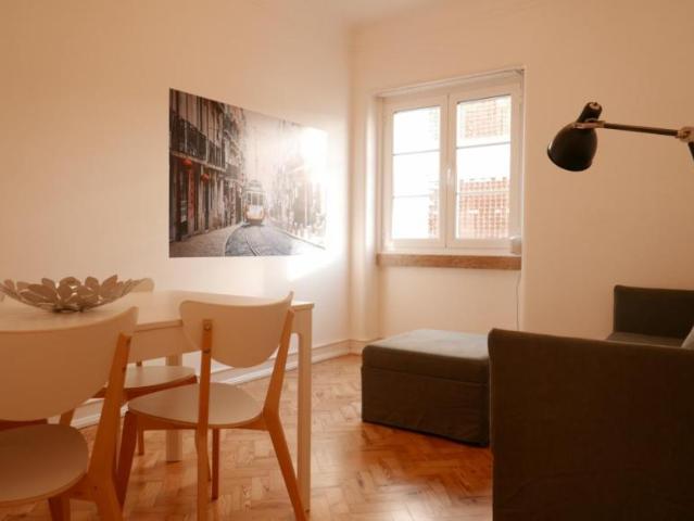 Apartamento alugar em Bairro das Novas Nações, Lisboa