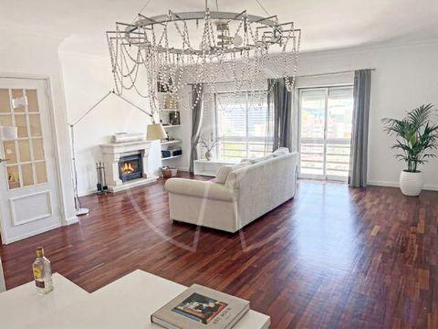 Apartamento alugar em Quinta do Lambert, Lisboa