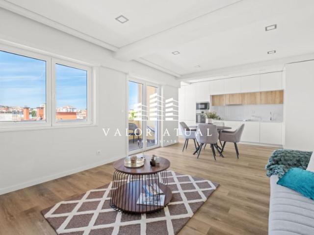 Apartamento venda em Bairro de Santa Cruz de Benfica, Lisboa
