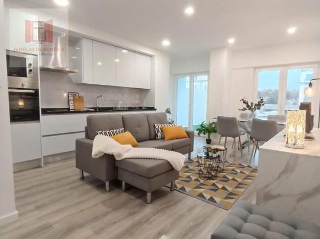 Apartamento venda em Bairro de Santa Cruz de Benfica, Lisboa
