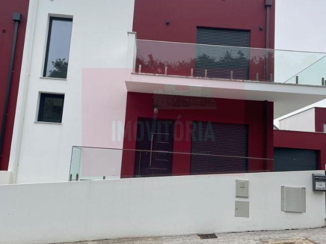 Casa alugar em Lousa, Loures
