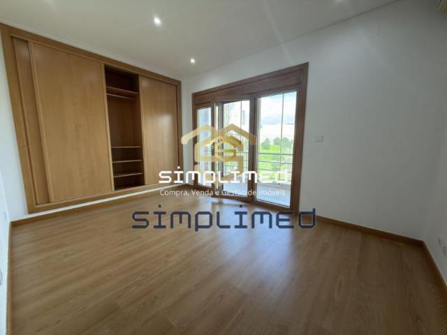 Apartamento venda em Colinas do Cruzeiro, Odivelas