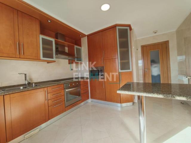 Apartamento venda em Colinas do Cruzeiro, Odivelas