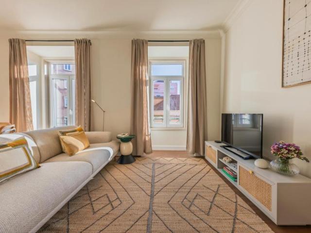 Apartamento alugar em Santo António, Lisboa