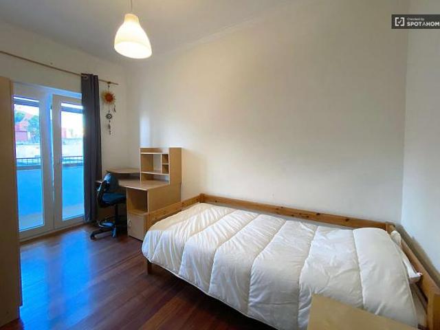 Quarto alugar em Lisboa