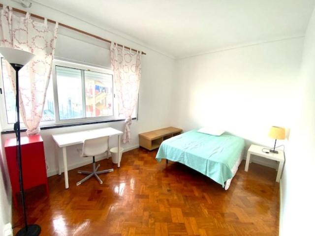 Quarto alugar em Lisboa