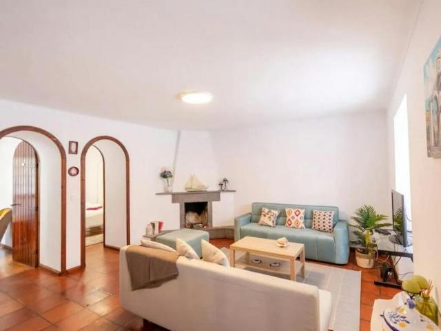 Apartamento alugar em Rosto do Cão (Livramento), Ponta Delgada