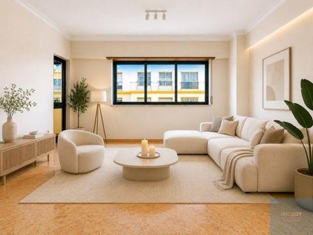 Apartamento alugar em Santiago Dos Velhos, Lisboa