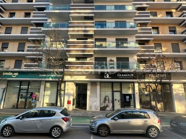 Apartamento alugar em Santiago Dos Velhos, Lisboa