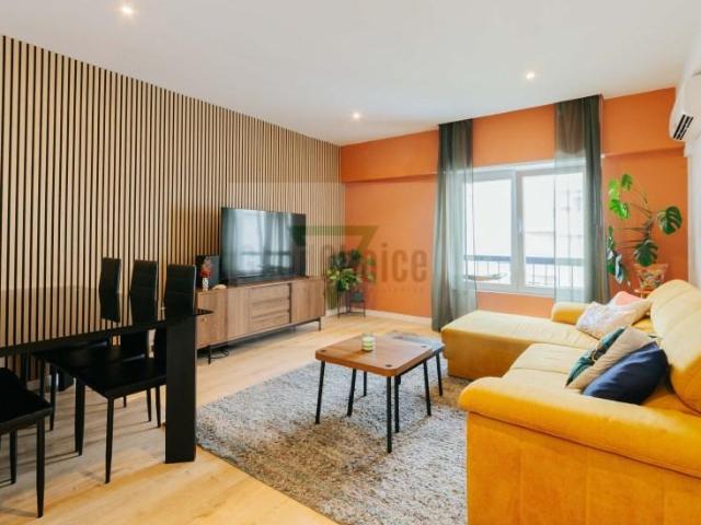 Apartamento venda em Santiago Dos Velhos, Lisboa