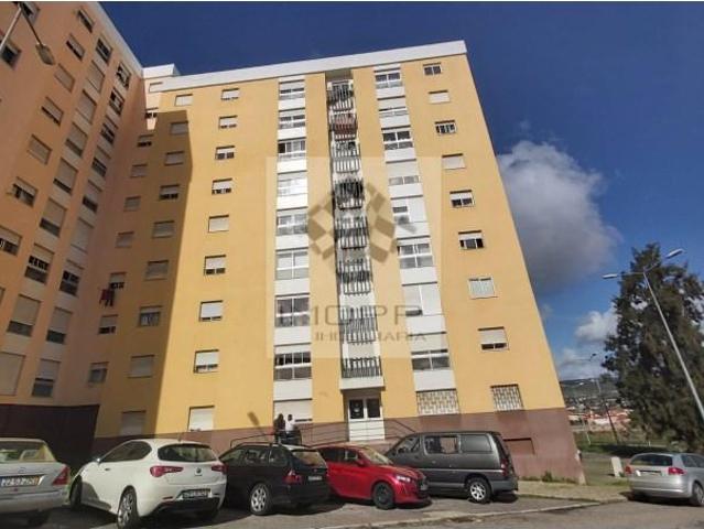 Apartamento venda em Santiago Dos Velhos, Lisboa