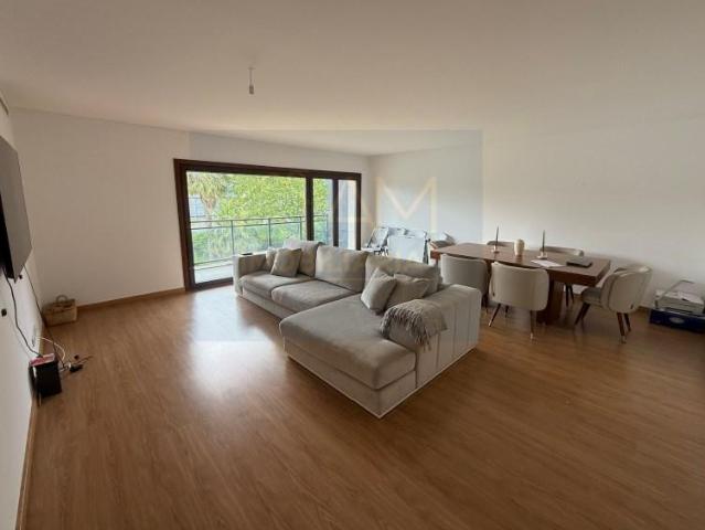 Apartamento venda em Santiago Dos Velhos, Lisboa