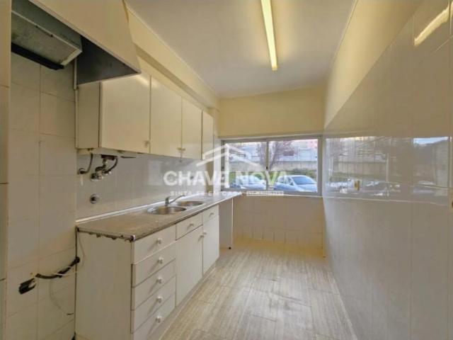 Apartamento venda em Santiago Dos Velhos, Lisboa