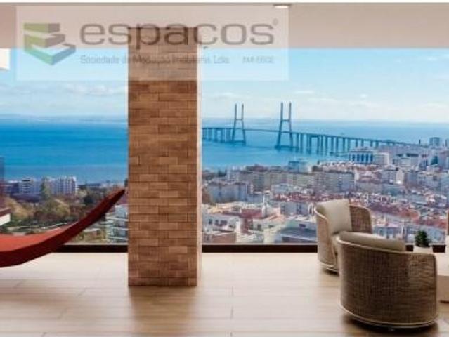 Apartamento venda em Terraços da Ponte, Santiago Dos Velhos