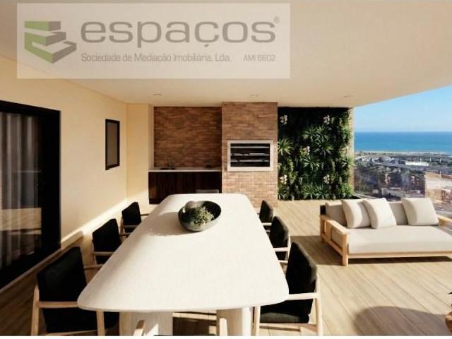 Apartamento venda em Terraços da Ponte, Santiago Dos Velhos