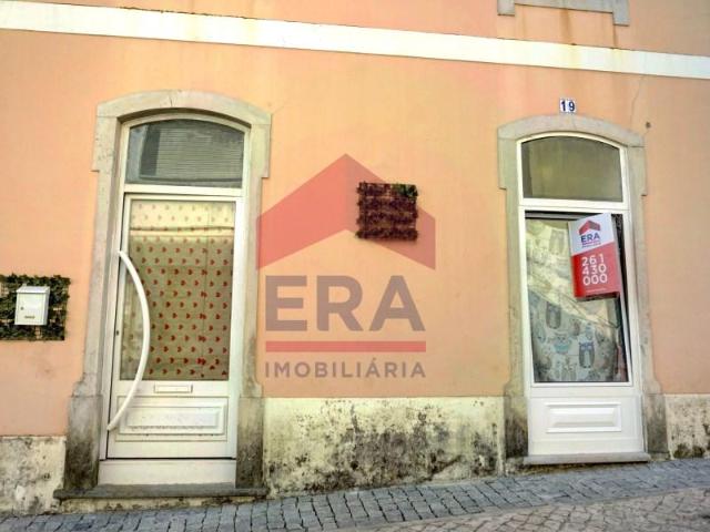 Loja venda em Casal Serrano, Lourinhã