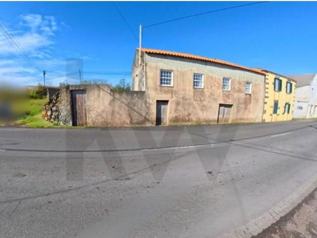 Casa venda em Açores, Madalena