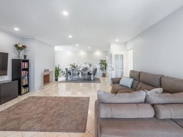 Apartamento venda em Maia, Gueifães