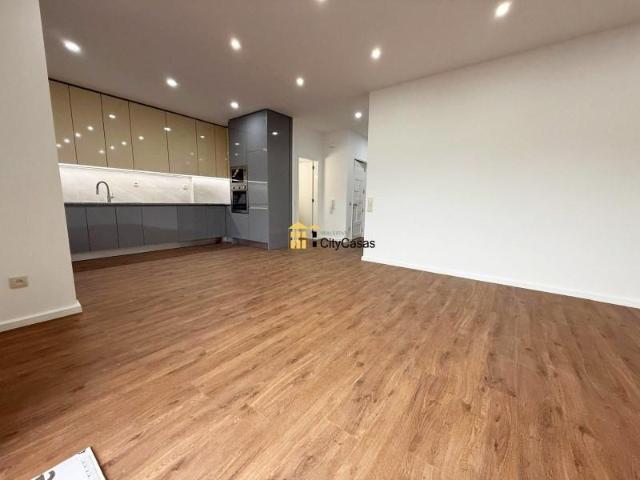 Apartamento venda em Maia, Gueifães
