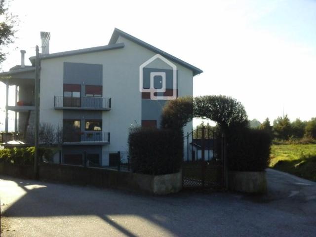 Casa venda em Mourilhe, Viseu