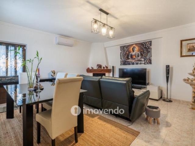 Apartamento venda em Moita