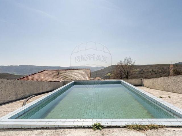Casa venda em Covelo Do Gerez, Vila Real