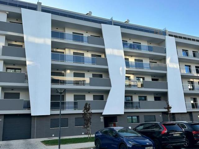 Apartamento alugar em Montijo, Urbanização Alto dos Moinhos
