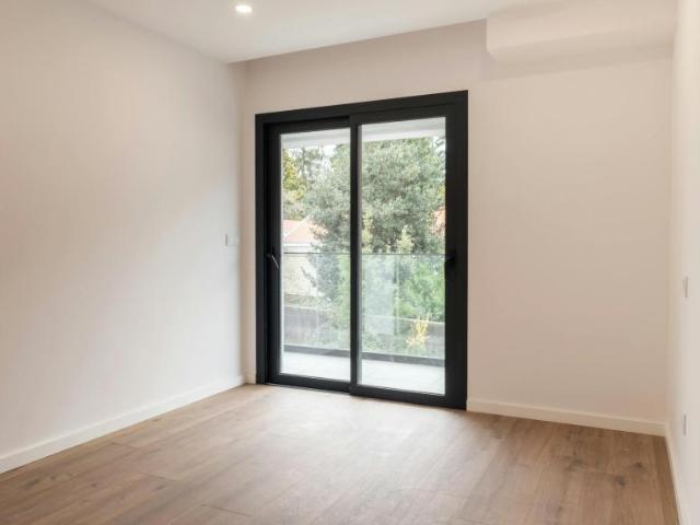 Apartamento alugar em Moreira, Padrão de Moreira
