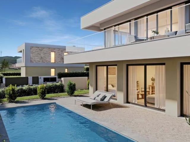 Casa venda em Pederneira, Leiria