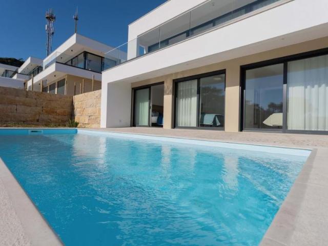Casa venda em Pederneira, Leiria