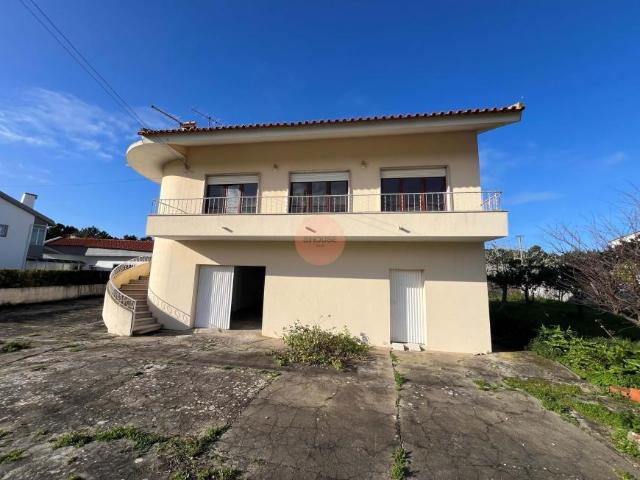 Casa venda em Pederneira, Leiria