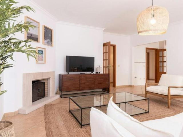 Apartamento alugar em Pederneira, Leiria
