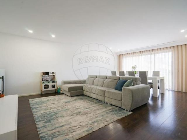Apartamento venda em Póvoa De Lanhoso, Braga