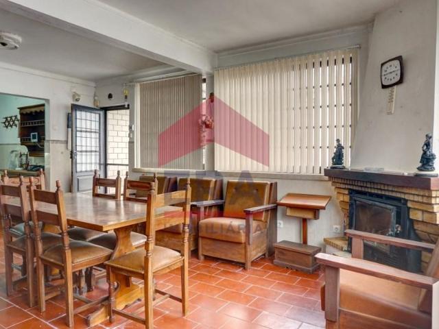 Casa venda em Olho Marinho, Óbidos