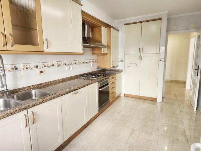 Apartamento alugar em Casal do Chapim, Odivelas