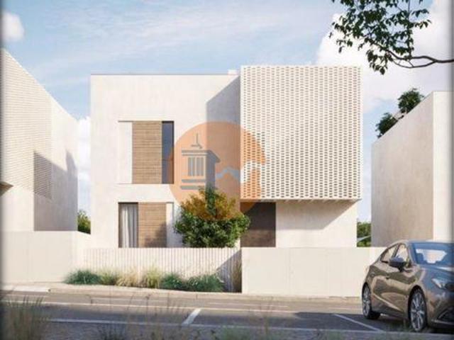 Casa venda em Moncarapacho, Olhão