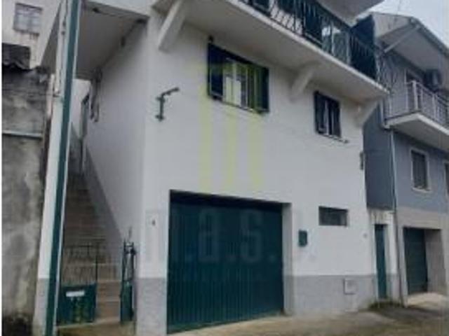 Casa venda em Oliveira do Hospital, Oliveira do Hospital e São Paio de Gramaços