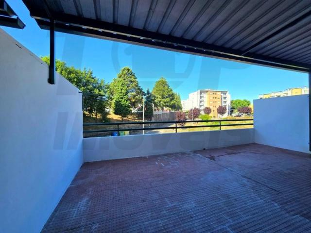 Apartamento alugar em Paredes
