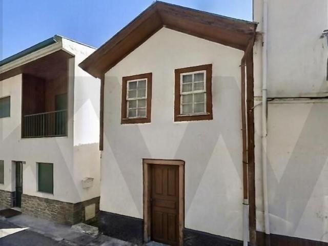 Casa venda em Sergude, Peso Da Régua