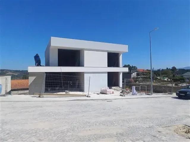 Casa venda em Porto Comercial da Várzea do Douro, Alpendorada, Várzea e Torrão