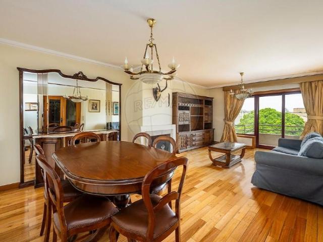 Apartamento venda em Porto