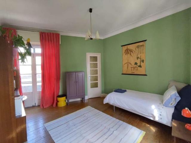 Quarto alugar em Porto