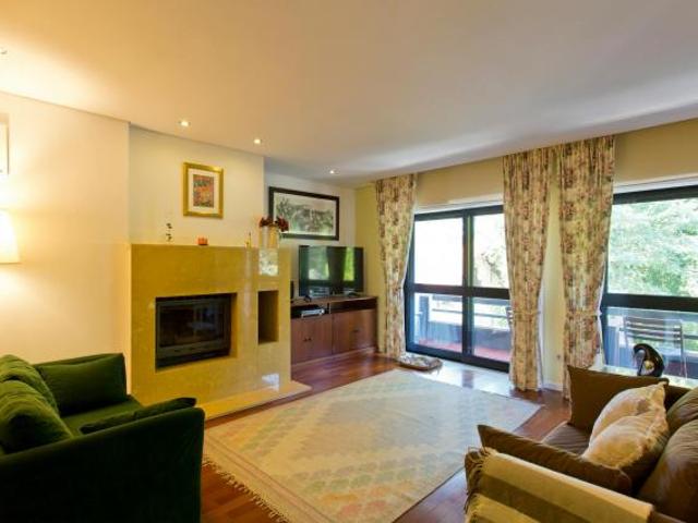 Apartamento alugar em Porto, Lordelo Do Ouro