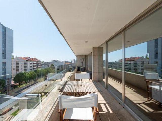 Apartamento alugar em Porto, Lordelo Do Ouro